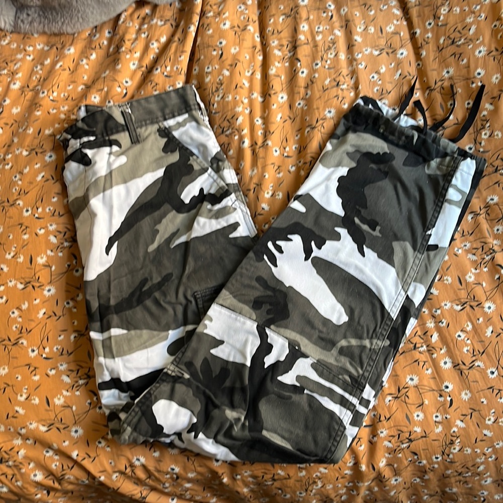 Camo cargo pants
